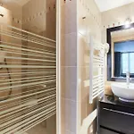 Latin Daire Paris